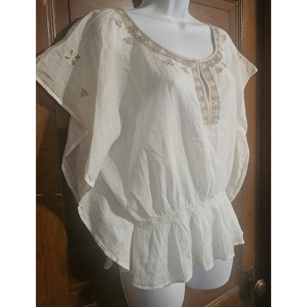 American Eagle Outfitters Embroidered White Women's Batwing Sleeve Top - Picture 3 of 10